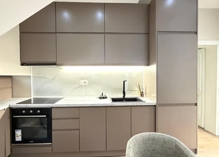 Lokas Cozy تيرانا